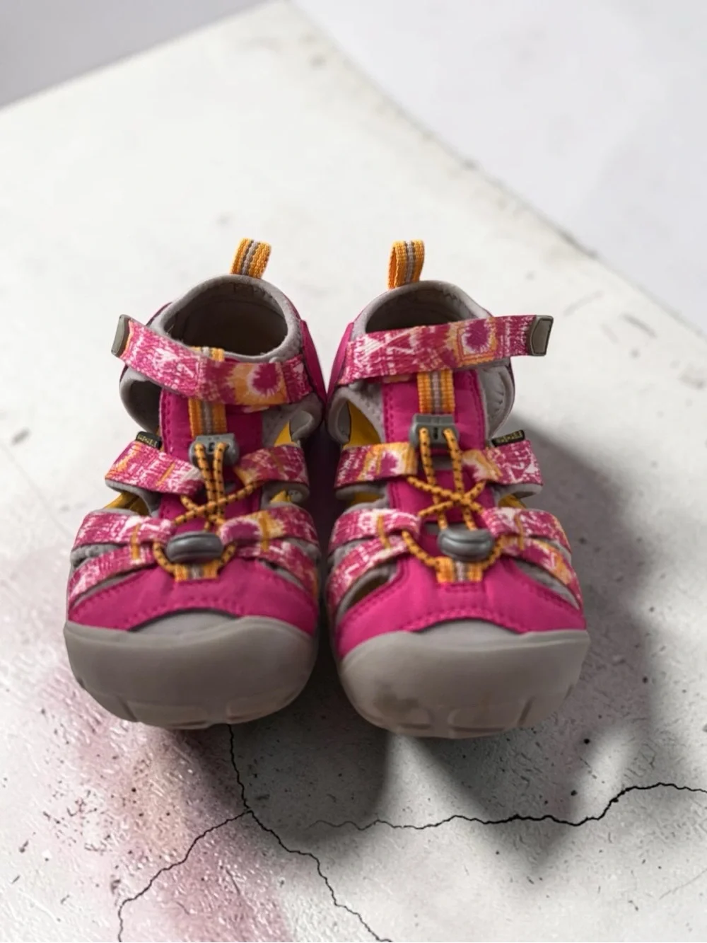 KEEN Girls Youth Size 1 Pink Newport H2 Water Hiking Sandals